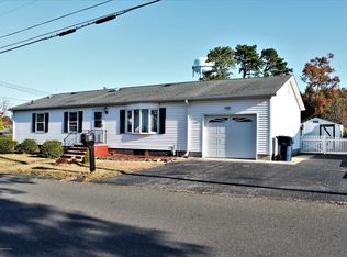 58 Wave St, Beachwood, NJ 08722