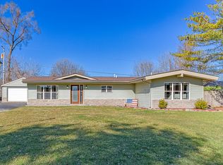 702 Nancy Ln, McHenry, IL 60051
