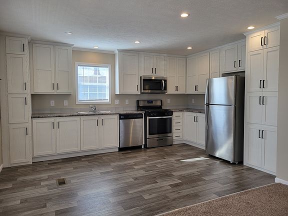 2nd image of 2525 W Sinclair Ct #236