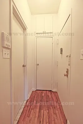 Rented by R New York | media 16