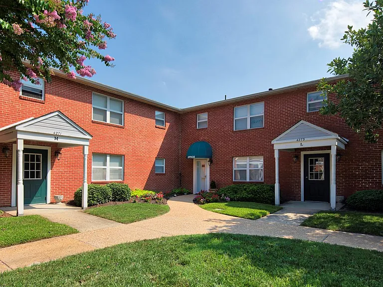 The Sterling Apartment Homes — Photo 6