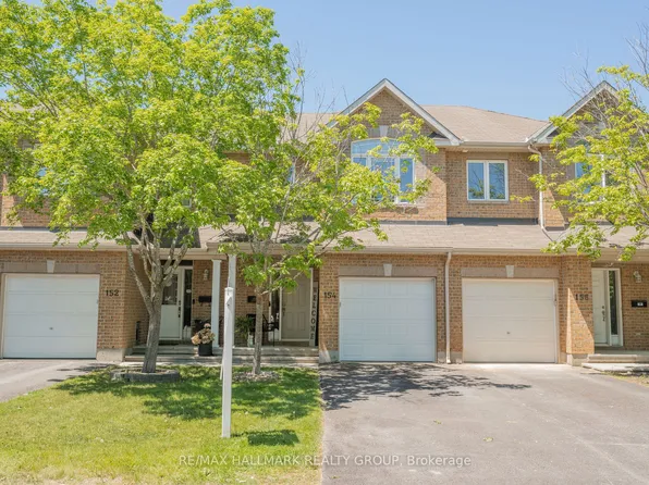 154 Talltree Cres, Ottawa, ON K2S 0B1