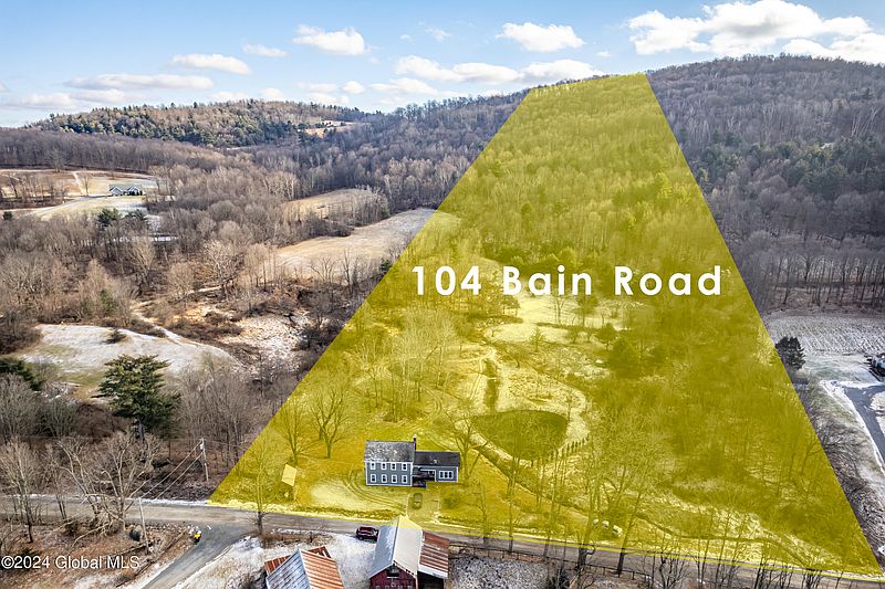 4th image of 104 Bain Road