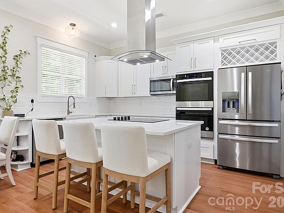 5th image of 369 Sunderland Rd