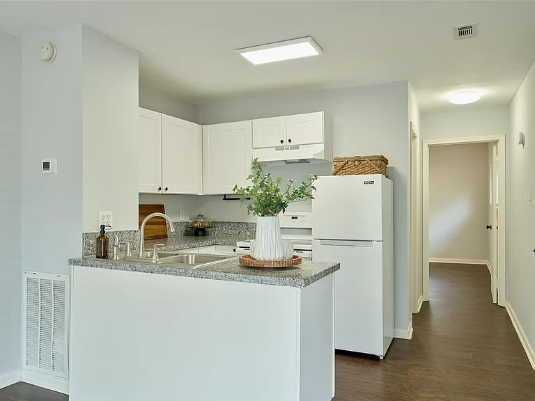 51 Harbour Ln #55 — Photo 9