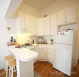 Rented by Metropolitan Realty