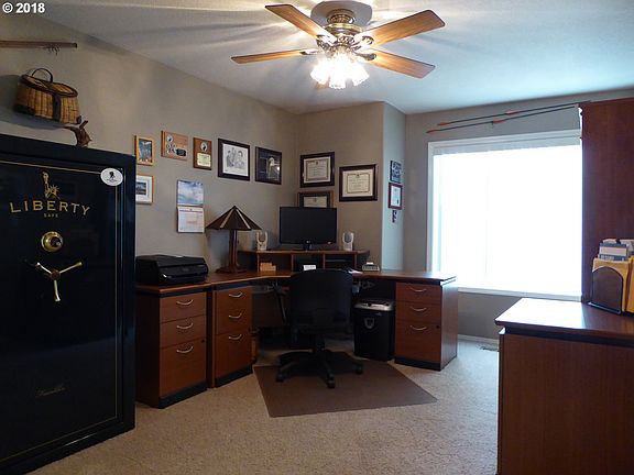 4th image of 19426 Westwood Dr