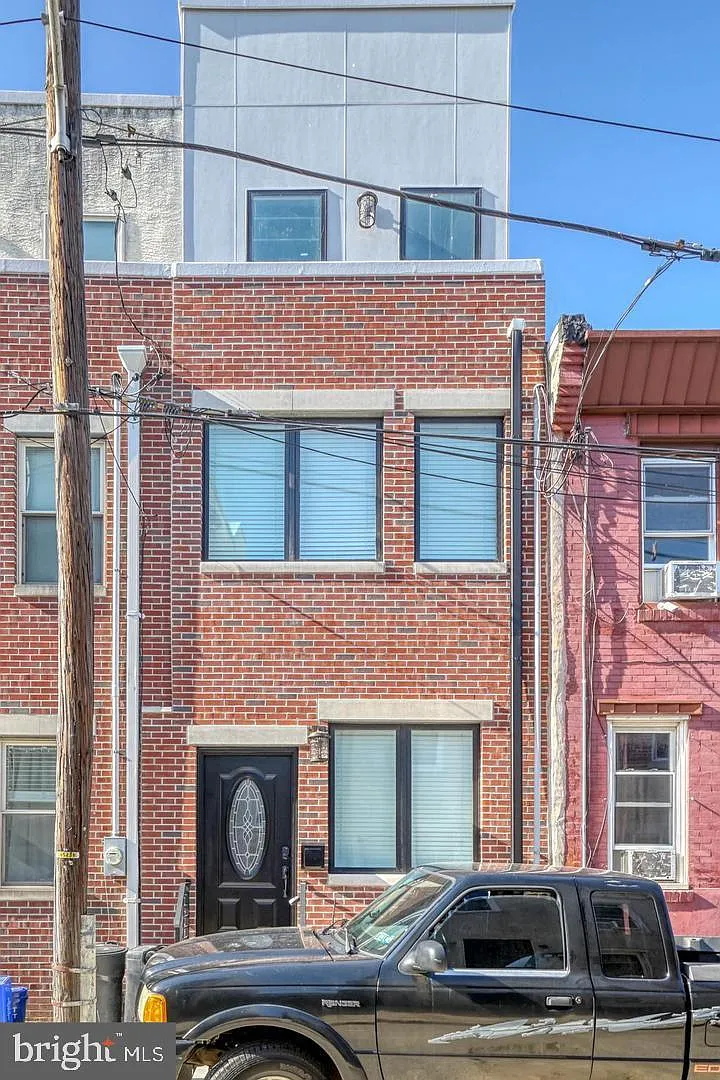 1211 Peters St photo 1