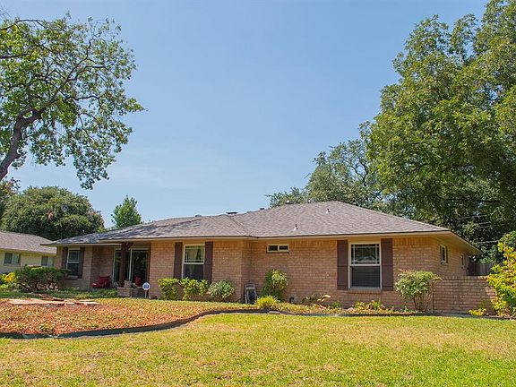 2nd image of 7933 Woodstone Ln