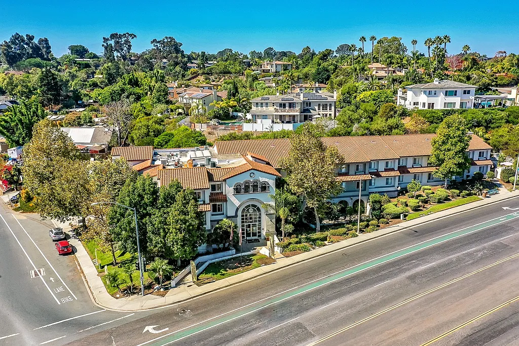 Azure Point at Encinitas - 55+ Active Adult Apartments — Photo 2