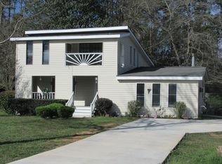 920 W Lakeshore Dr, Carriere, MS 39426