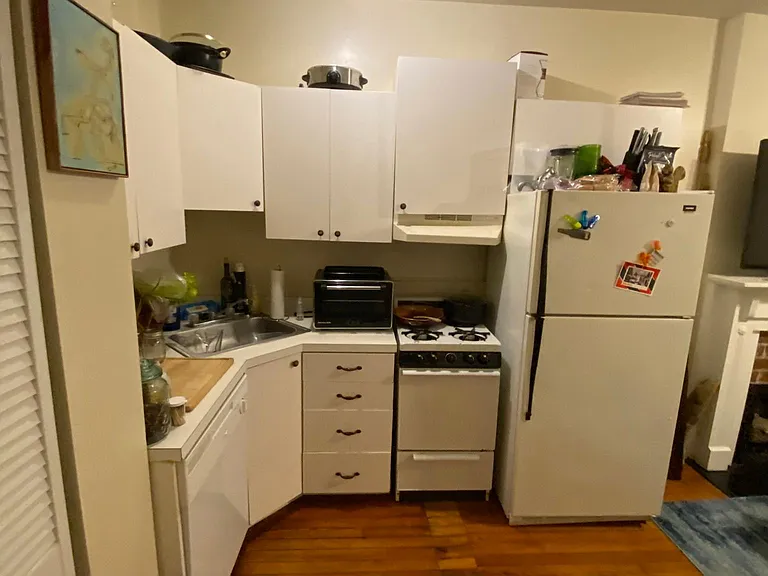 3010 Ellwood Ave #D — Photo 11