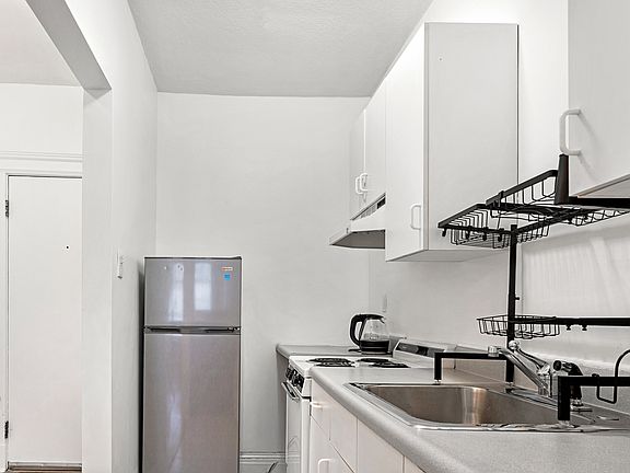 5th image of 31 Orkney Rd Unit 44