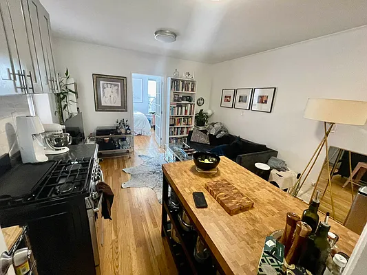 Rented by Highline Residential | media 19