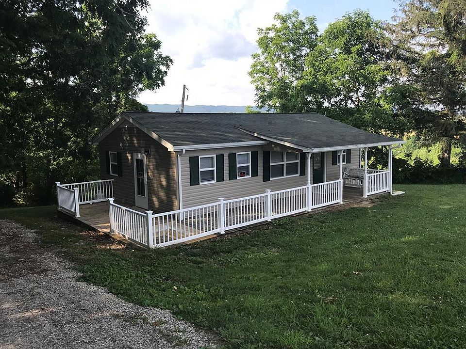 1st image of 835 Lovers Ln
