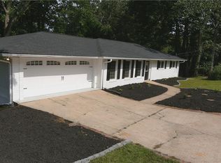 1681 Fairview Dr, Gainesville, GA 30501