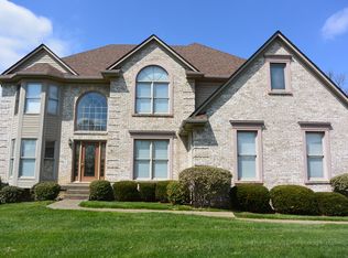 7810 Hall Farm Dr, Louisville, KY