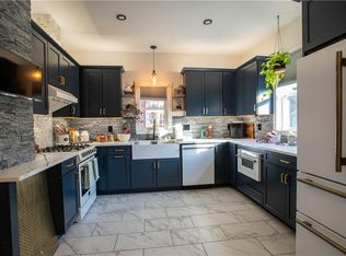 530 Post Rd, Warwick, RI 02888