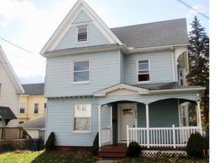 211 4th St, Meriden, CT 06451