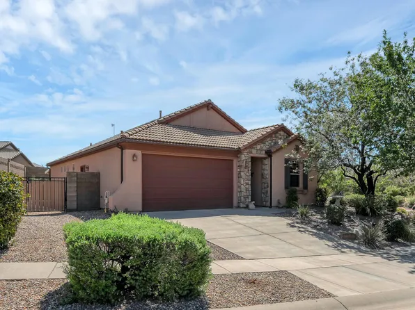 562 N West Ledge Pkwy E, Washington, UT 84780