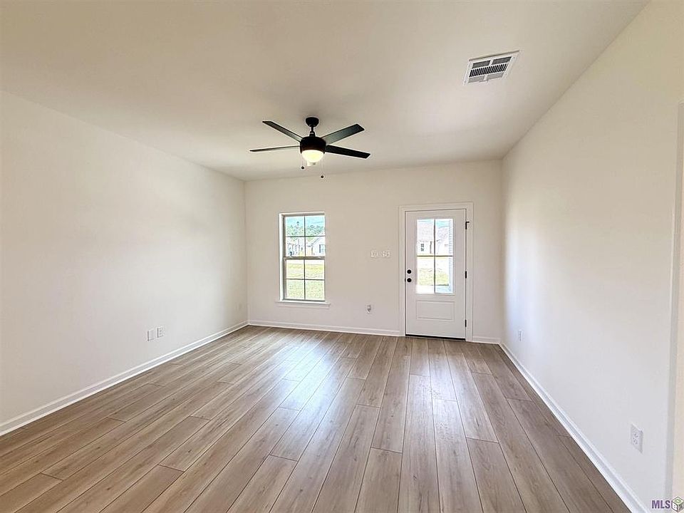 2nd image of 60824 Fairfax Dr