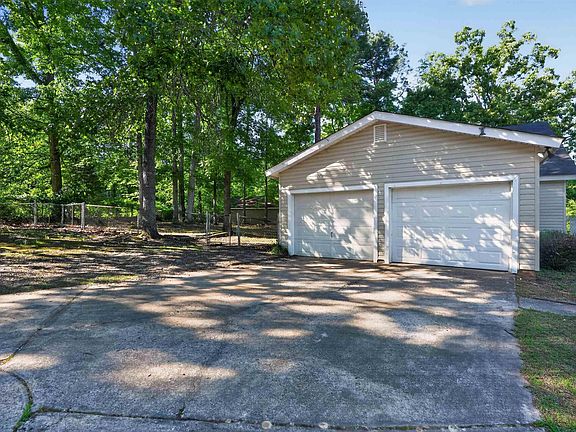 4th image of 419 Cockspur Rd