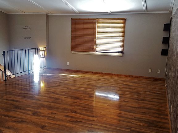 2nd image of 1825 Oklahoma Dr