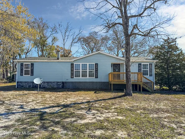 3154 Tradewinds Avenue SW, Supply, NC 28462