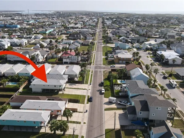 1020 S Station St, Port Aransas, TX 78373