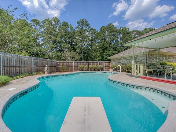 4th image of 22 Echo Ridge Ln