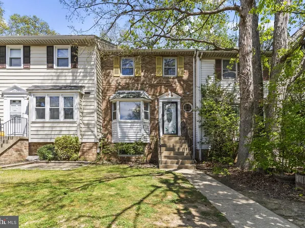 22424 Greenview Ct, Great Mills, MD 20634