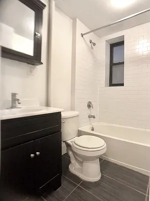 Rented by Trion Real Estate Management | media 17