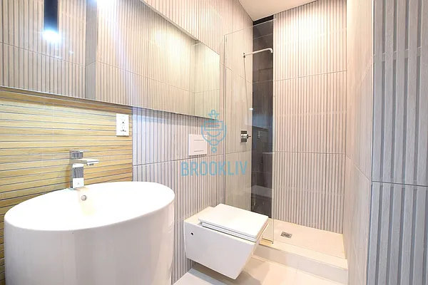 Rented by null | media 28