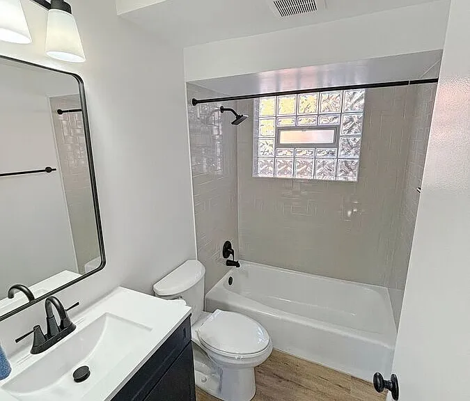 101 N Avon Rd #G — Photo 9