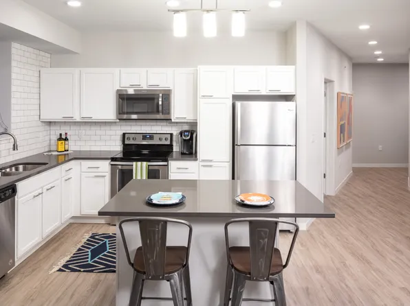 Confluence on 3rd Apartments