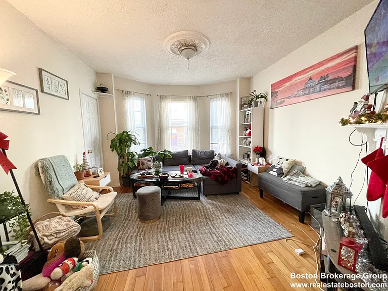 20 Howell St #1 — Photo 5