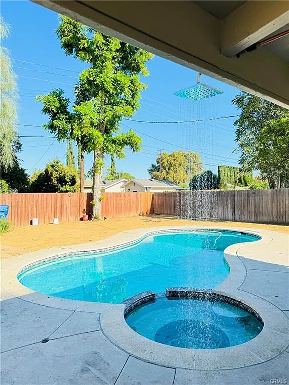 4 bed, 1800 sqft, $5,200 — Photo 1