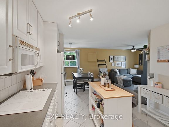 5th image of 78 Welland St N #303
