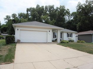 4110 Seger Ave, Sioux City, IA 51106