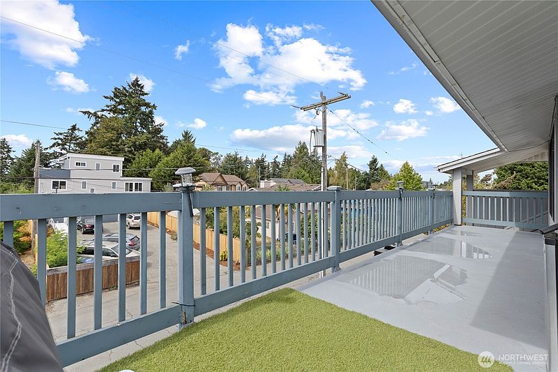 4th image of 13204 12th Avenue SW