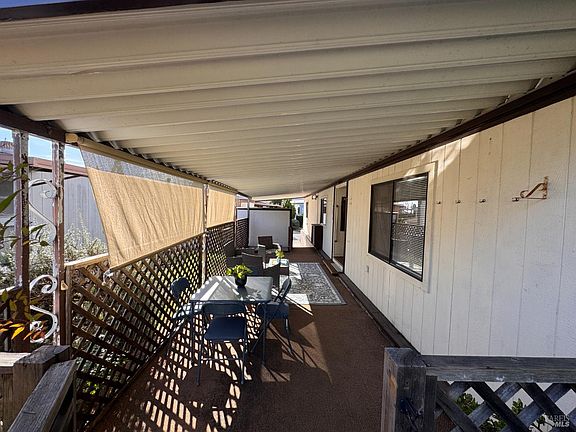 5th image of 97 Glenoak Court