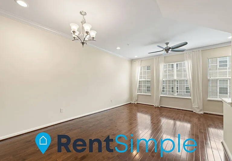 15375 Rosemont Manor Dr — Photo 12
