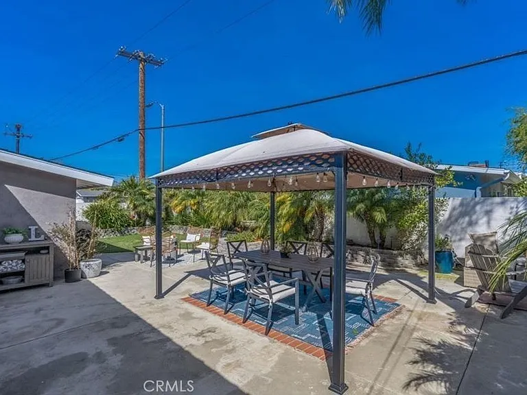 2112 Dover Dr — Photo 17