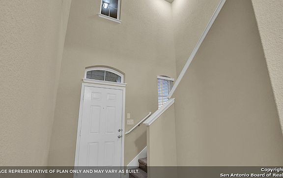 3rd image of 2220 New Castle