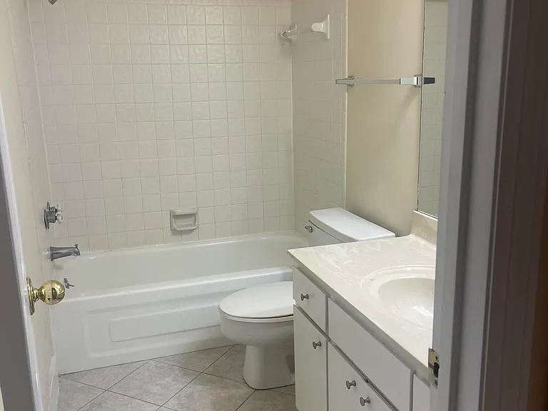 1000 Mallery Street Ext #N52 — Photo 8