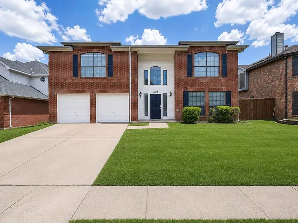 1104 Breezewood Dr, Lewisville, TX 75077