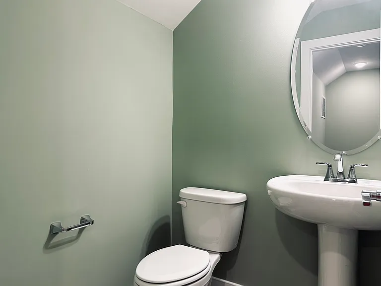 1009 Rockwell Ave — Photo 37
