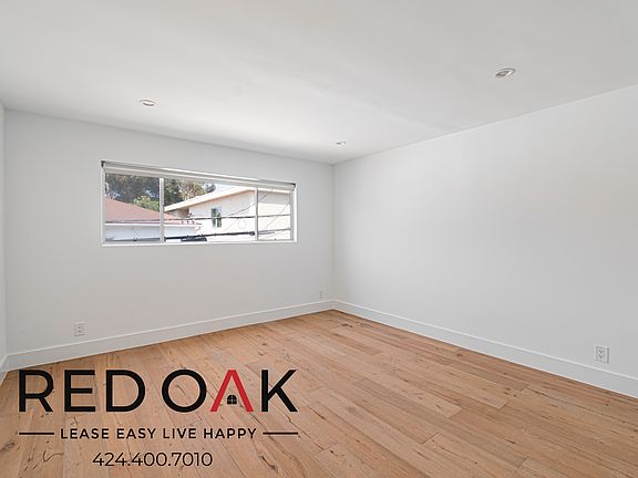 2nd image of 811 6th St APT 204