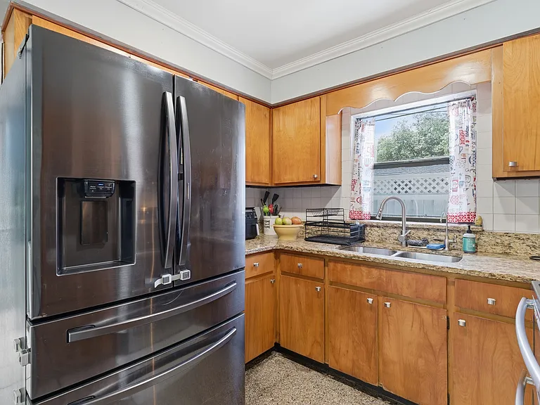 6403 Paddock Ave — Photo 10