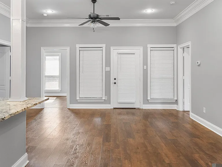 308 Hill Ridge Dr — Photo 7
